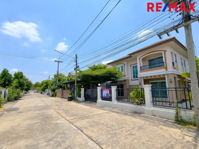 ขาย บ้านเดี่ยว ภัสสร12 รังสิตคลอง3 ติดโรงเรียนสามัคคีราษฎร์บำรุง ใกล้ห้างบิ๊กซีคลอง3 บ้านสภาพดี สะอาด ปลอดภัย พร้อมอยู่ ขนาด 50.2ตร.ว. คลองหลวง, ปทุมธานี