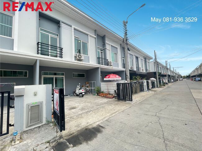 ขาย ทาวน์เฮ้าส์ บางนา ซอยราชวินิตบางแก้ว หมู่บ้านคาซ่า ซิตี้ บางนา เดินทางสะดวก ใกล้เมกาบางนา โรงเรียนราชวินิตบางแก้ว ใกล้แหล่งชุมชน