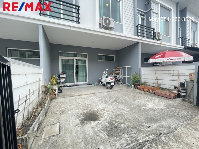 ขาย ทาวน์เฮ้าส์ บางนา ซอยราชวินิตบางแก้ว หมู่บ้านคาซ่า ซิตี้ บางนา เดินทางสะดวก ใกล้เมกาบางนา โรงเรียนราชวินิตบางแก้ว ใกล้แหล่งชุมชน