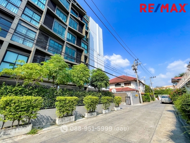 ขายคอนโด Living Nest (ลิฟวิ่งเนสท์) ลาดพร้าว 44 ห้องพิเศษแบบ Loft ฝ้าเพดานสูง 4.55 ม. 1 ห้องนอนใหญ่ ชั้น 7 จากรถไฟฟ้าสถานีภาวนาเพียง 190 เมตร