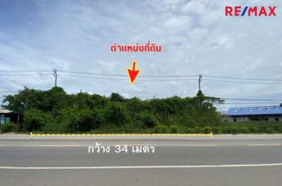 ให้เช่าที่ดิน 2-2-8 ไร่ ติดถนนบางขุนเทียนชายทะเล ถนนพระรามสอง (พระราม2) ใกล้โรงพยาบาลผู้สูงอายุ ทำเลดีเยี่ยม เหมาะทำธุรกิจร้านอาหาร คาเฟ่ ให้เช่าราคา 100,000 บาท/เดือน