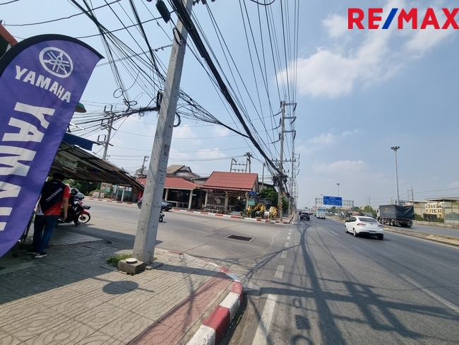 ขาย ที่ดินพหลโยธิน-รังสิต ใกล้มอกรุงเทพ ไพน์เฮิร์สทกอล์ฟคลับ คลองหลวง27/7 ซอยคุณพระ7 ห่างถนนพหลโยธิน-รังสิตเพียง 500 เมตร เนื้อที่รวม 542.2 ตร.ว.